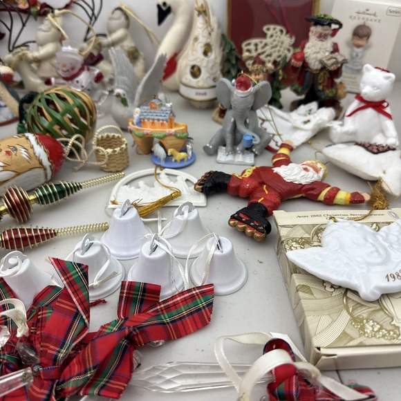 lot of 42 Christmas ornaments, preowned - Picture 11 of 13
